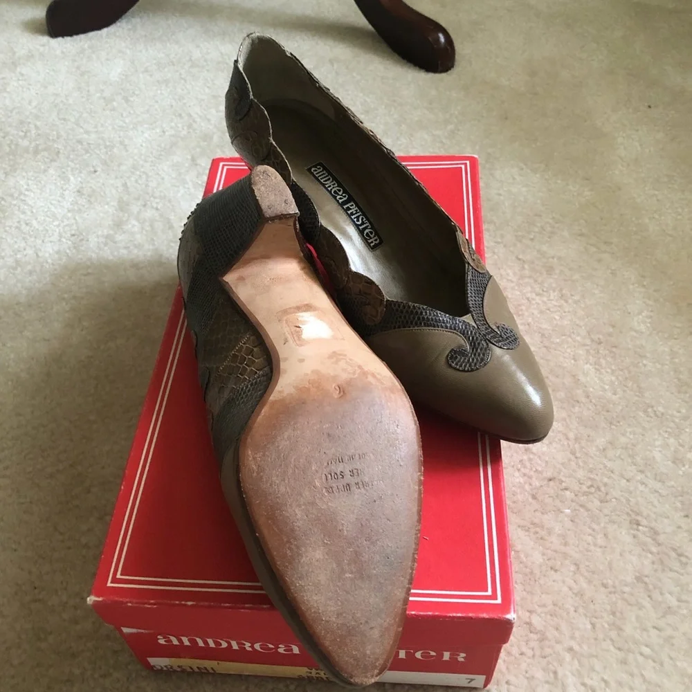 Andrea Pfister Shoes - Picture 3 of 3